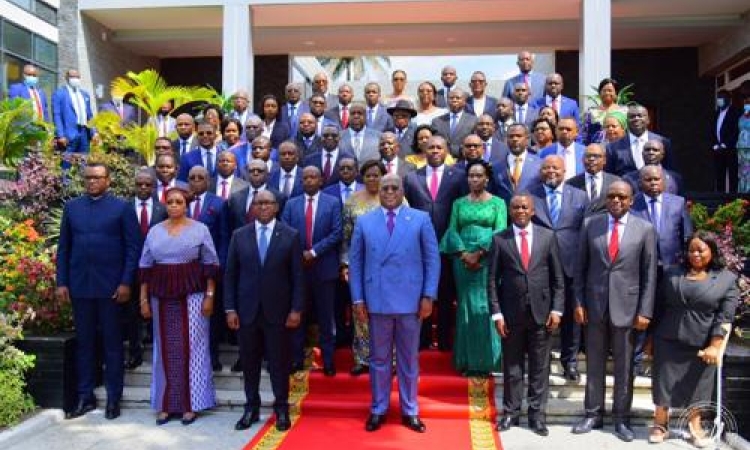 RDC : Le gouvernement s'engage contre la spéculation en renforçant la collaboration avec les banques pour le paiement des droits à l'État en franc congolais