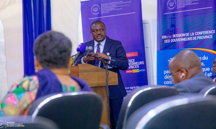 Le Ministre d’État Muhindo Nzangi procède à la synthèse nationale des rapports d’évaluation de la campagne agricole 2025-2026 et de l’état des lieux des CAAPSA