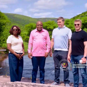 Kwango : le gouverneur Willy Bitwisila renforce les partenariats agricoles et solaires avec des investisseurs ukrainiens
